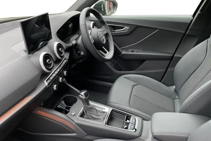 Audi Q2 2026 photo 2