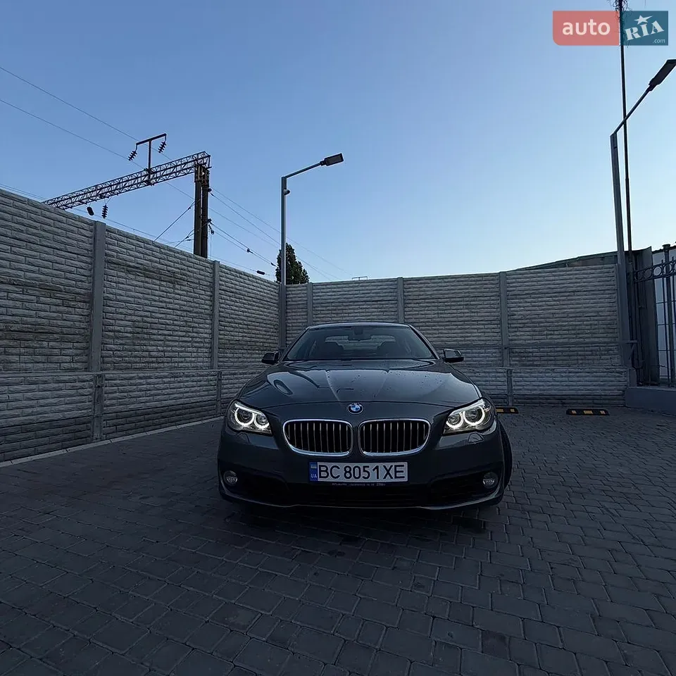 BMW 5 Series 2015 photo 5