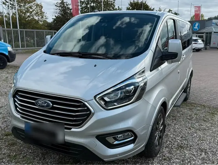 Ford Tourneo Custom