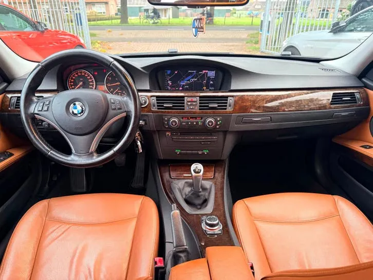 BMW 3-Serie 2009 photo 2