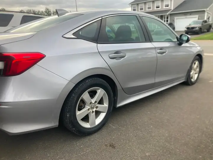 Honda Civic 2022 photo 4