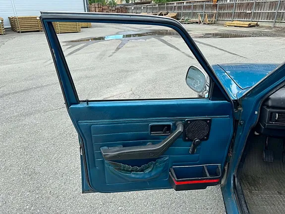 Volvo 245 1976 photo 5