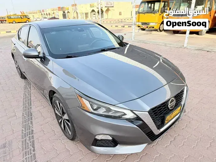 Nissan Altima 2021 photo 2