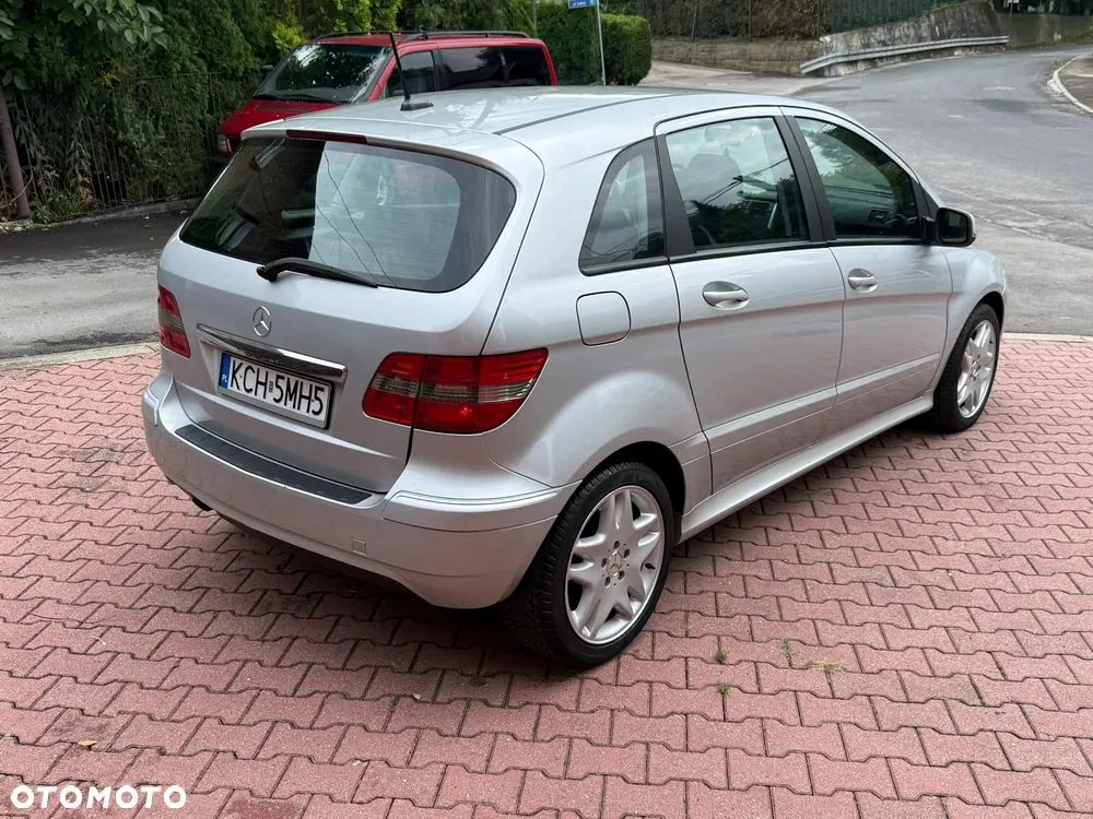 Mercedes-Benz B-Class 2009 photo 5