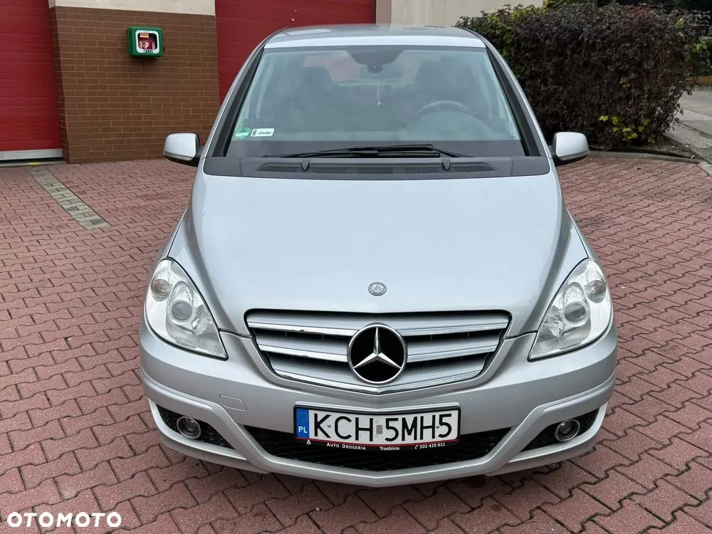 Mercedes-Benz B-Class 2009 photo 2