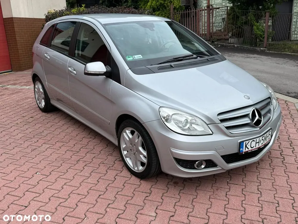 Mercedes-Benz B-Class 2009 photo 3