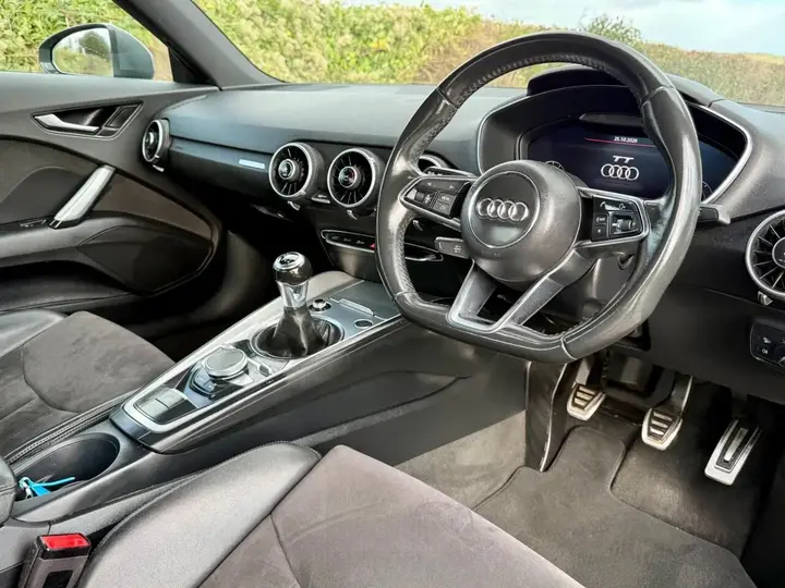Audi Tt 2017 photo 2