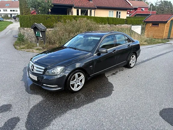 Mercedes-Benz C180 D 2011 photo 2