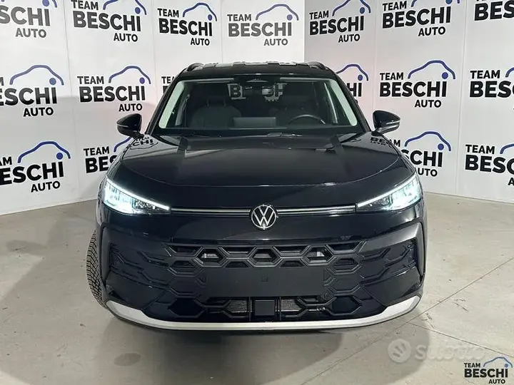 Volkswagen T-Roc 2026 photo 2
