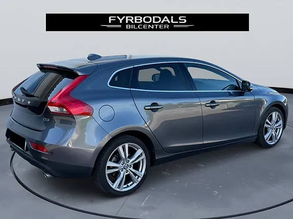 Volvo V40 2013 photo 4