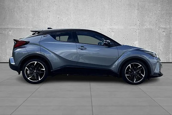 Toyota C-Hr 2022 photo 2