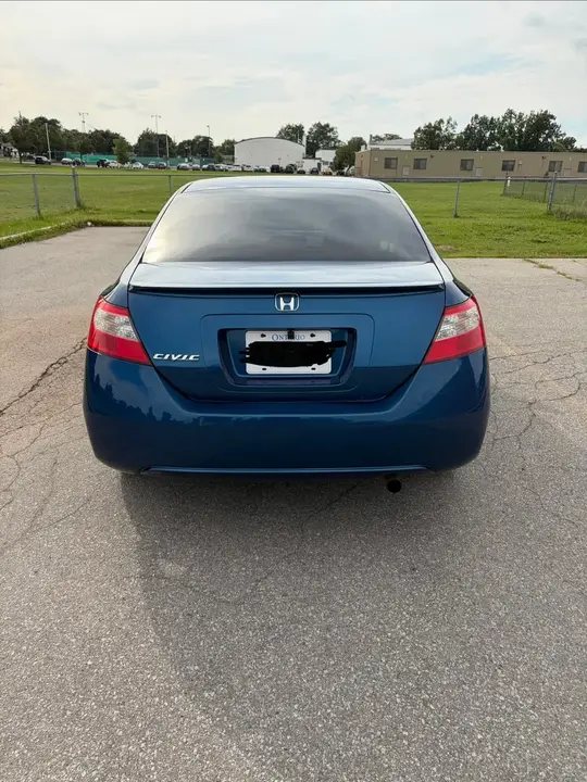 Honda Civic 2011 photo 2