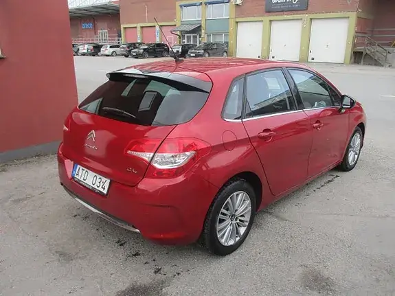 Citroen C4 2012 photo 5