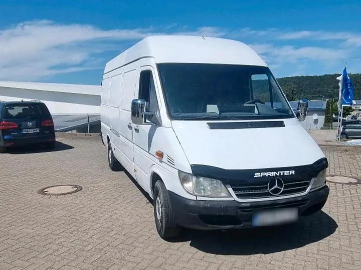 Mercedes-Benz Sprinter