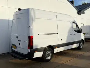 Mercedes-Benz Sprinter 2022 photo 2