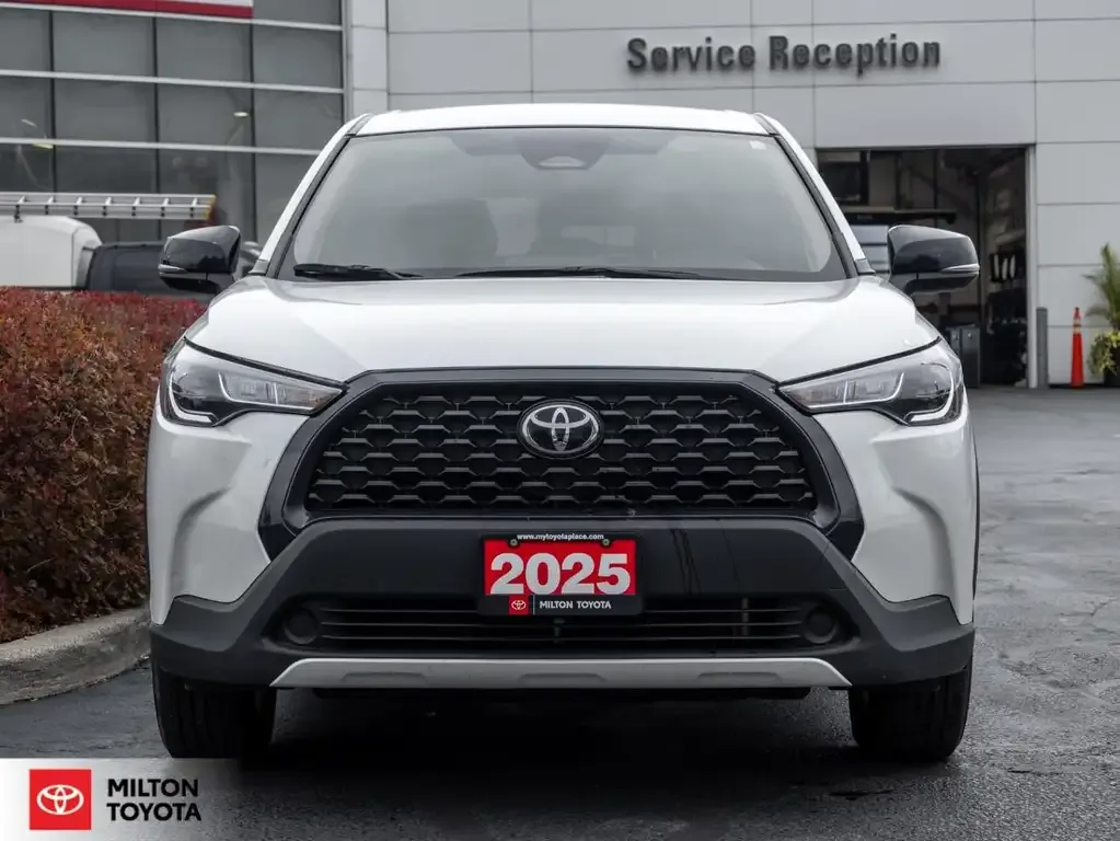 Toyota Corolla Cross 2025 photo 2