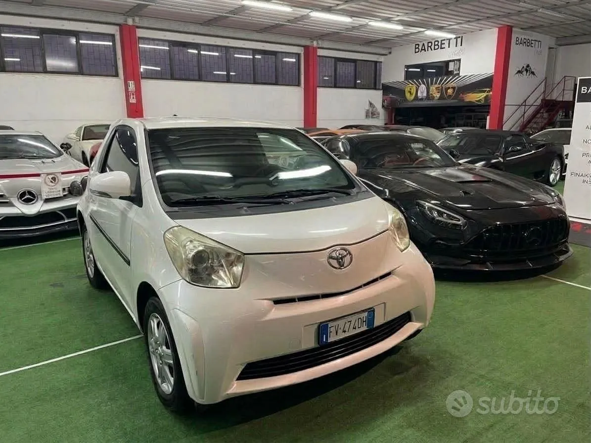 Toyota Iq 2010 photo 3