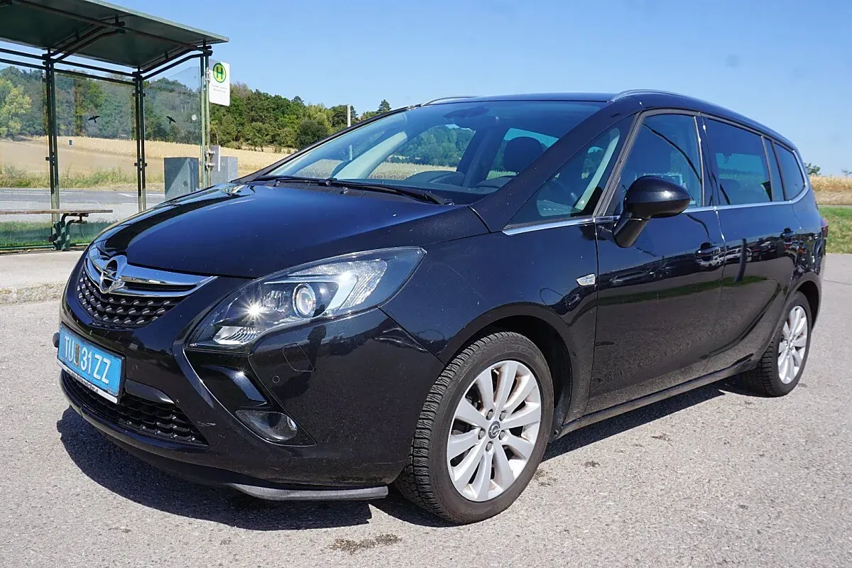 Opel Zafira 2015 photo 2