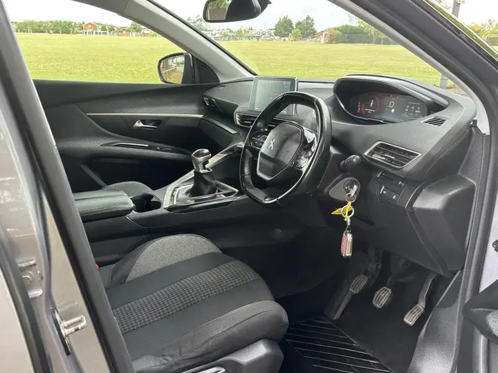 Peugeot 3008 2019 photo 5