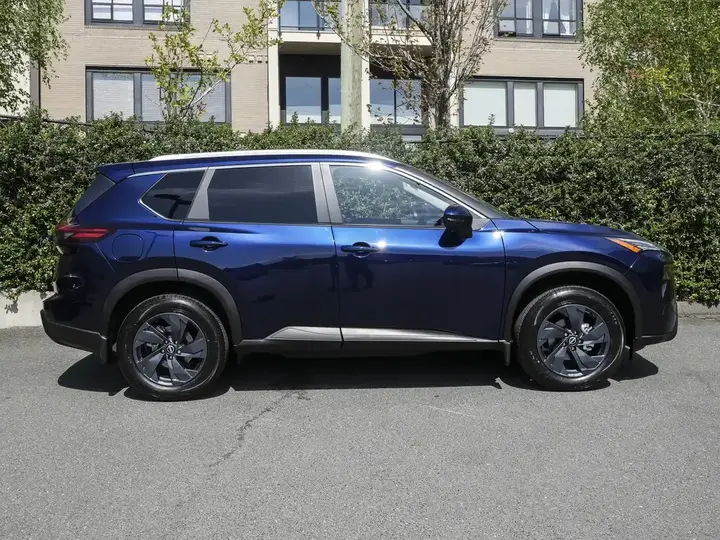 Nissan Rogue 2026 photo 2
