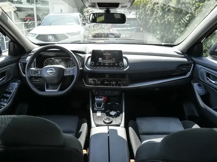 Nissan Rogue 2026 photo 5