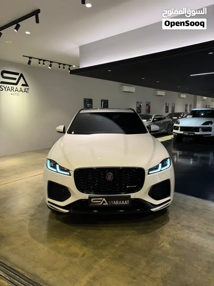 Jaguar F-Pace 2023 photo 2