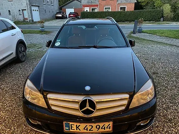 Mercedes-Benz C220 2010 photo 3