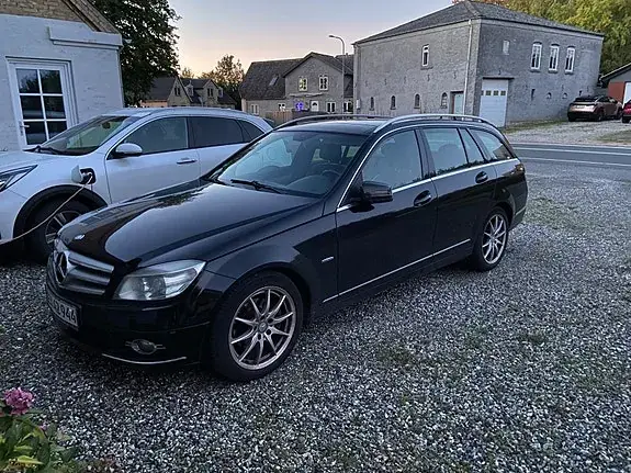 Mercedes-Benz C220