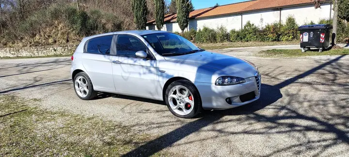 Alfa Romeo 147