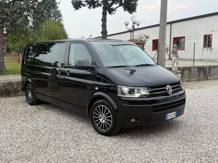 Volkswagen Caravelle 2011 photo 3