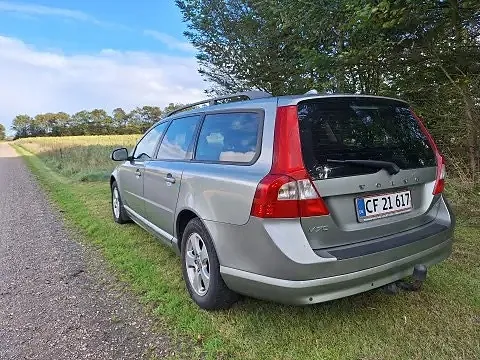 Volvo V70 2007 photo 2