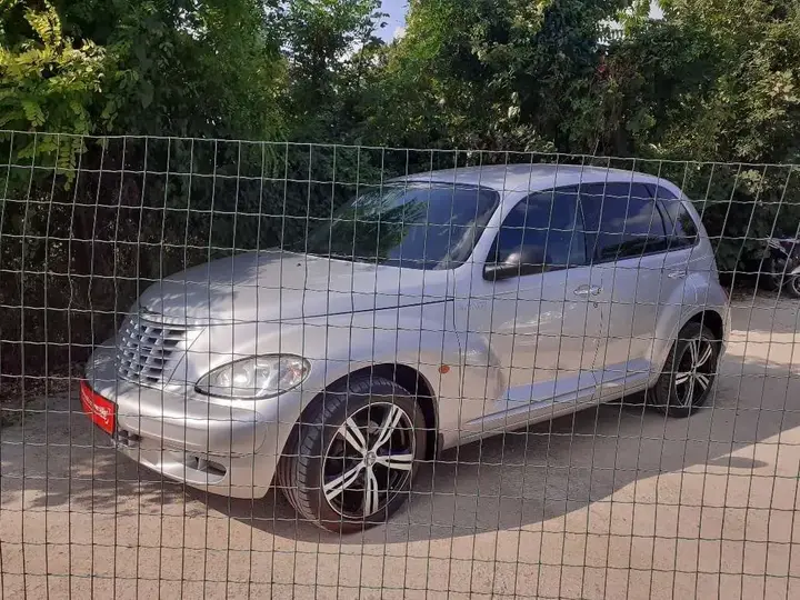Chrysler Pt Cruiser 2005 photo 2