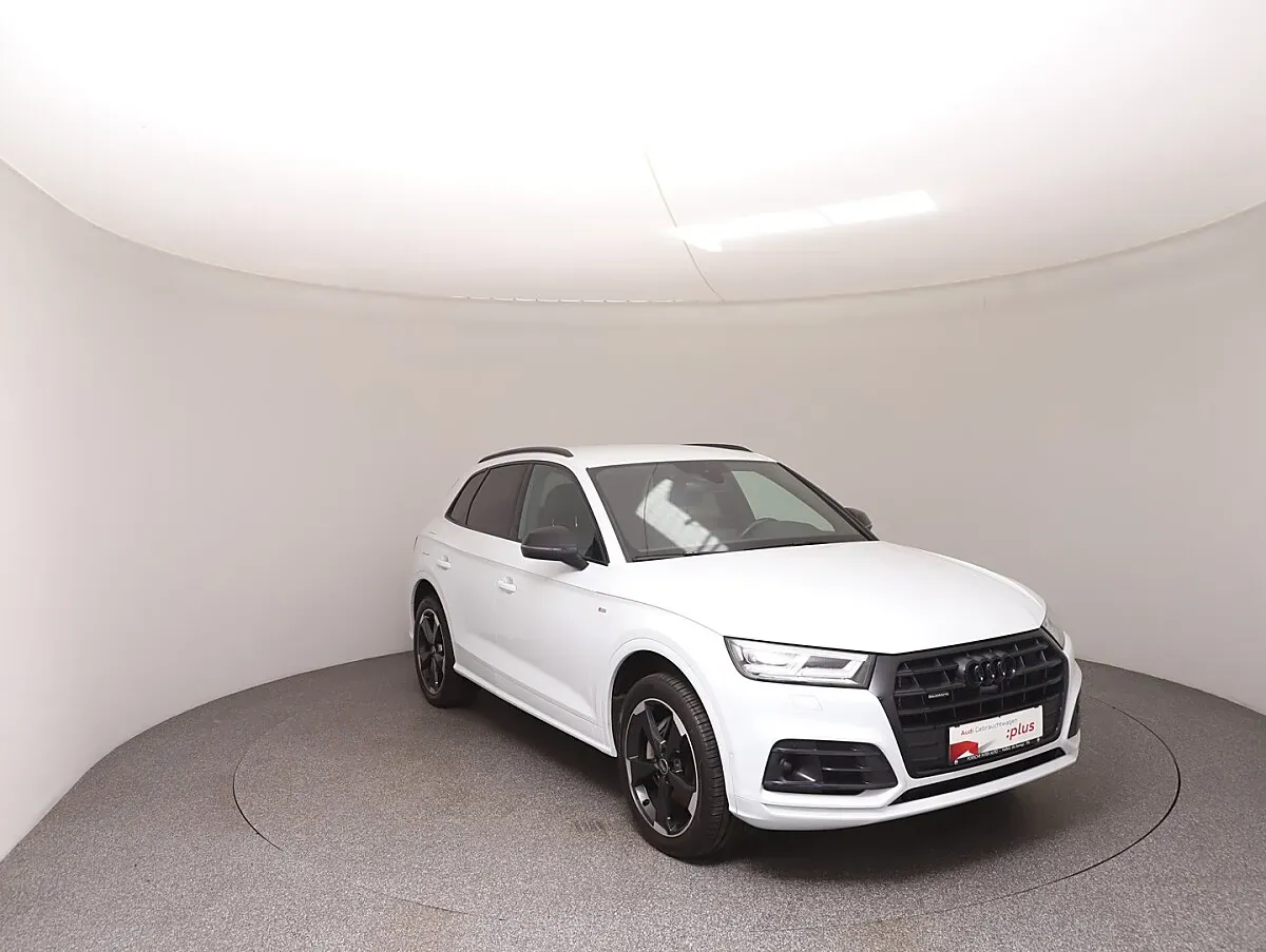 Audi Q5 2021 photo 2