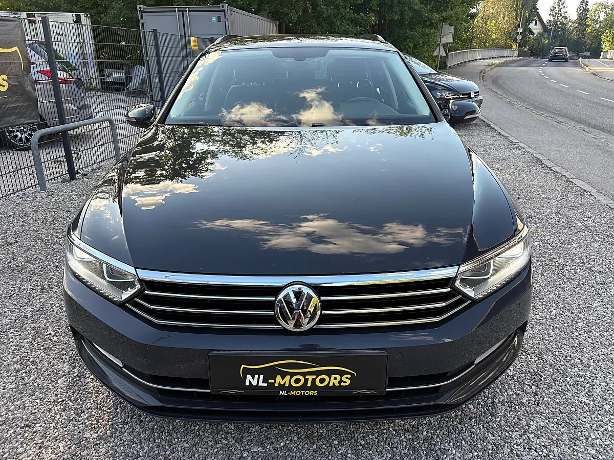 Volkswagen Passat 2018 photo 2