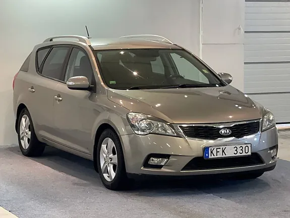 Kia Ceed 2010 photo 3