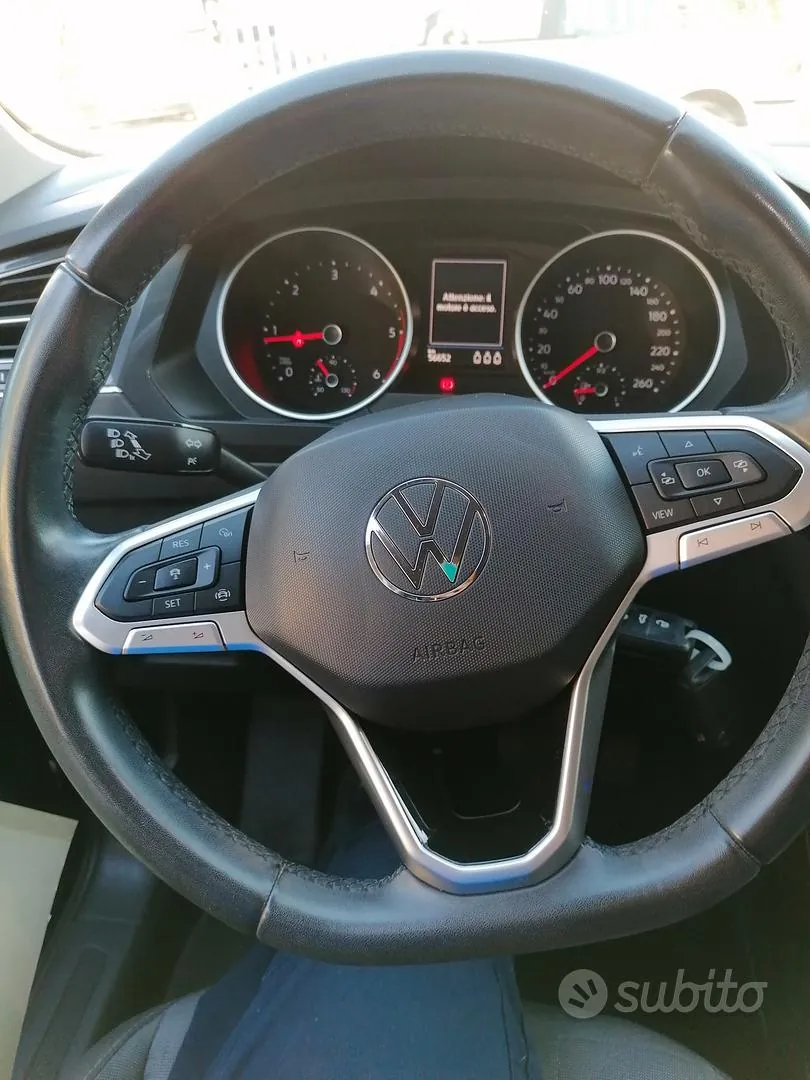 Volkswagen Tiguan 2022 photo 3