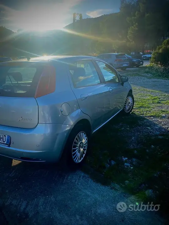 Fiat Grande Punto 2007 photo 4