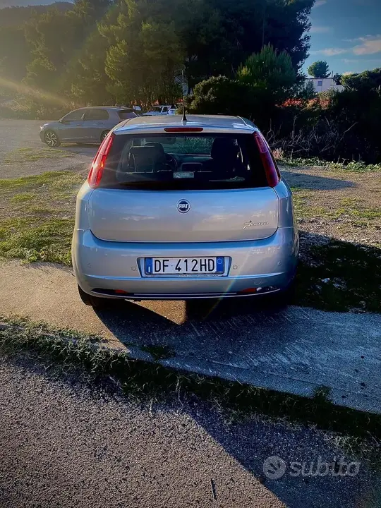 Fiat Grande Punto 2007 photo 5