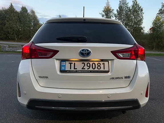 Toyota Auris 2014 photo 4