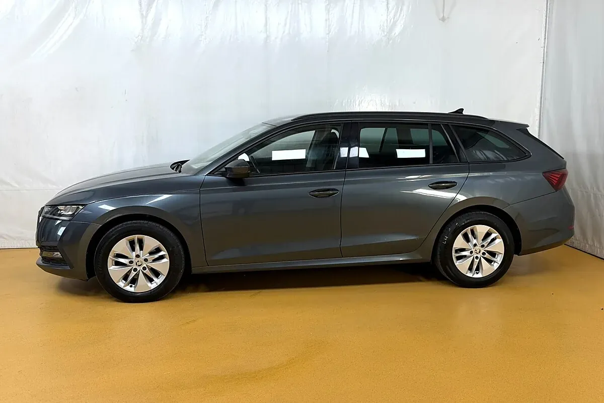 Skoda Octavia 2022 photo 3
