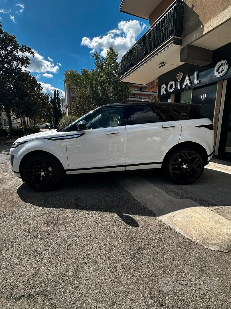 Land Rover Range Rover Evoque 2020 photo 2