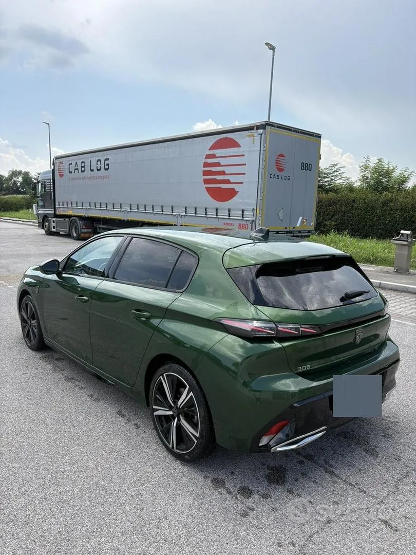 Peugeot 308 2023 photo 3