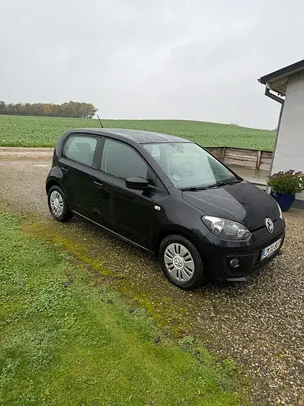 Volkswagen Up 2015 photo 4