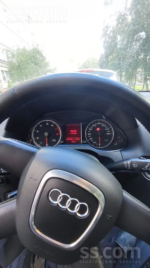 Audi Q5 2011 photo 3