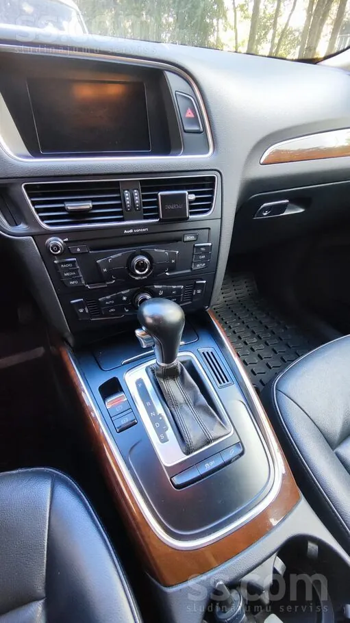 Audi Q5 2011 photo 4