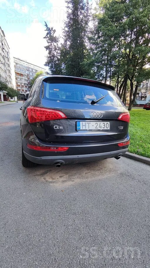 Audi Q5 2011 photo 2