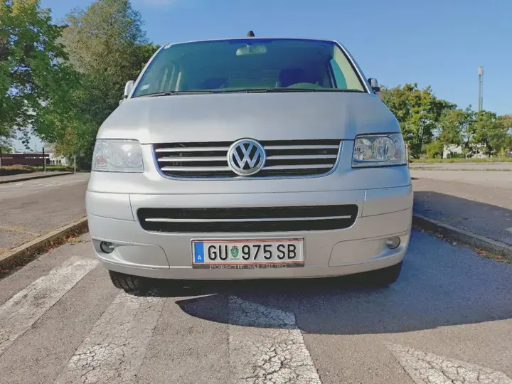 Volkswagen Multivan 2006 photo 2