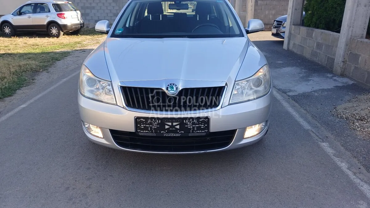 Skoda Octavia 2010 photo 4