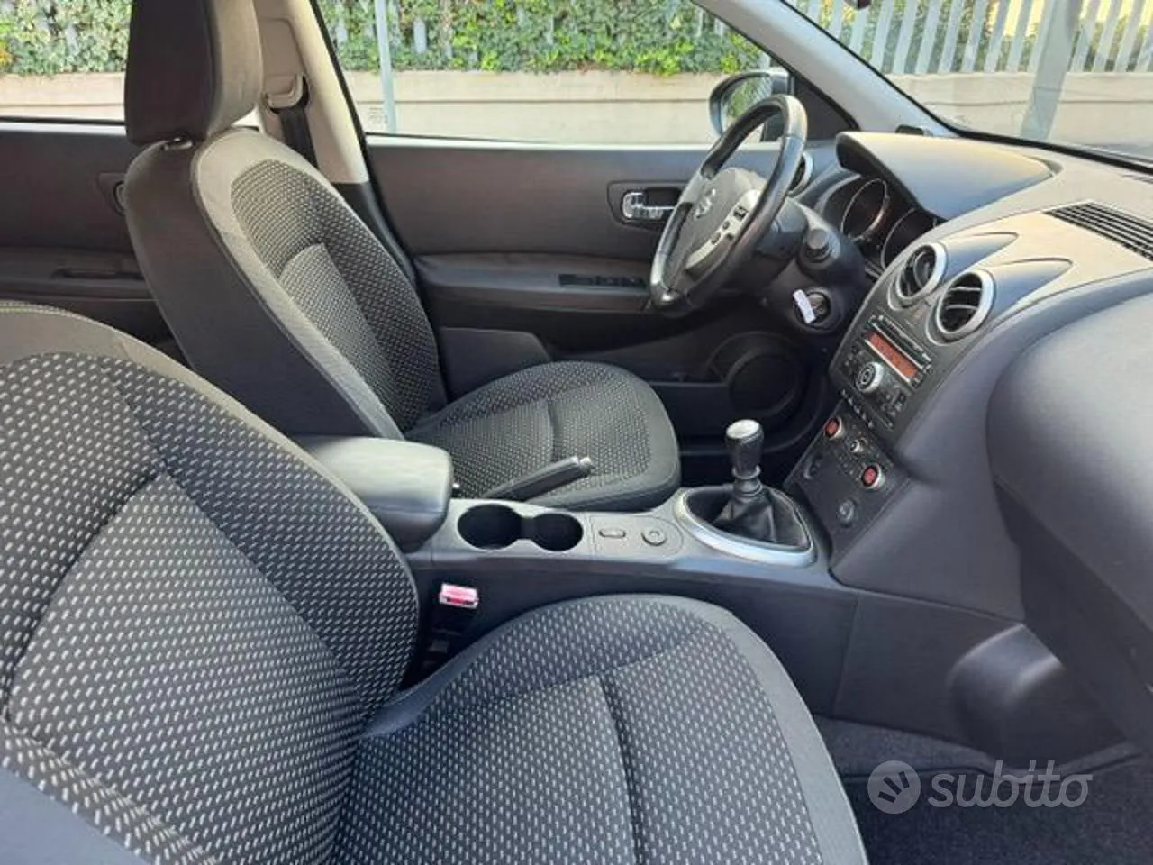 Nissan Qashqai 2009 photo 2