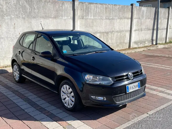Volkswagen Polo 2015 photo 3